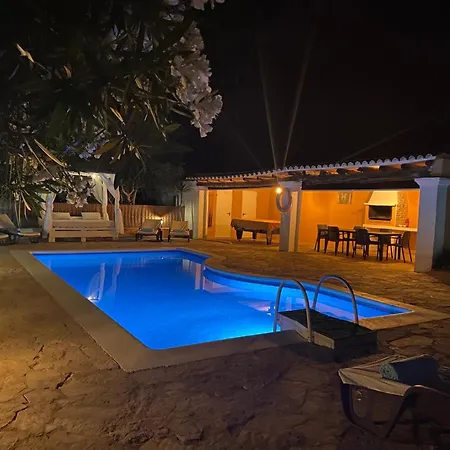 Mercedes Villa *