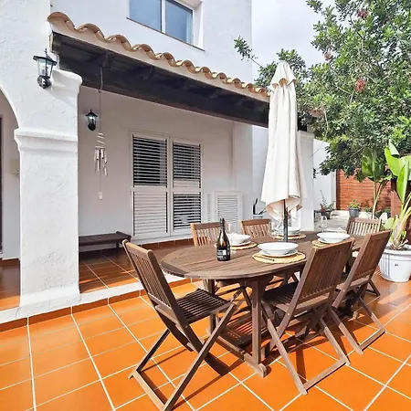 Mercedes Вілла *